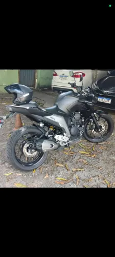 Vendo fz 250 muito nova