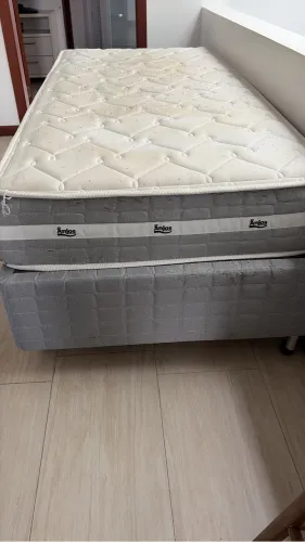 Vendo bicama solteiro