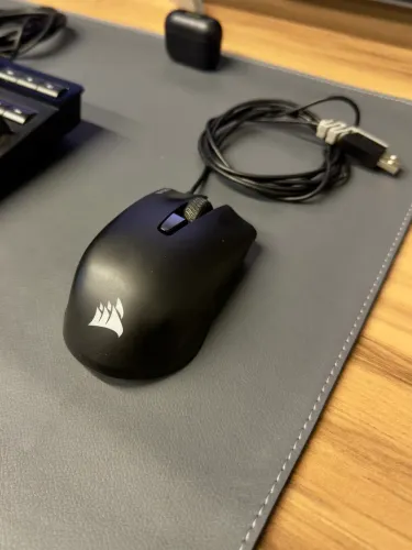 Teclado + Mouse Corsair