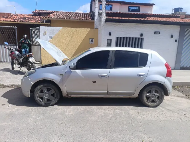 Renault Sandero Expression Hi-flex 1.6 8V 5P 2010