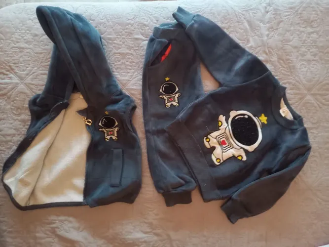 Conjunto Plush Cinza astronauta