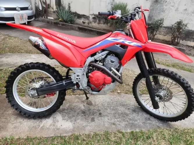 CRF 250 F 2024 - CONSERVADÍSSIMA