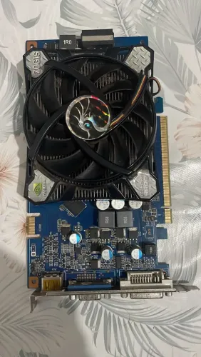 Zogis NVIDIA GeForce 9800 GT 1 GB do tipo GDDR3