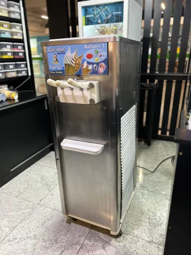 Vende-se Máquina de Sorvete Airpfrio