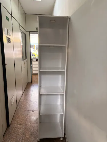 Armário/ estante