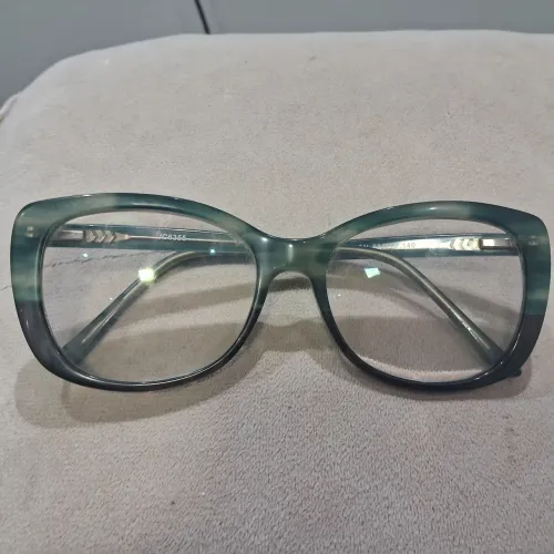 Vendo armação de óculos de grau design italian