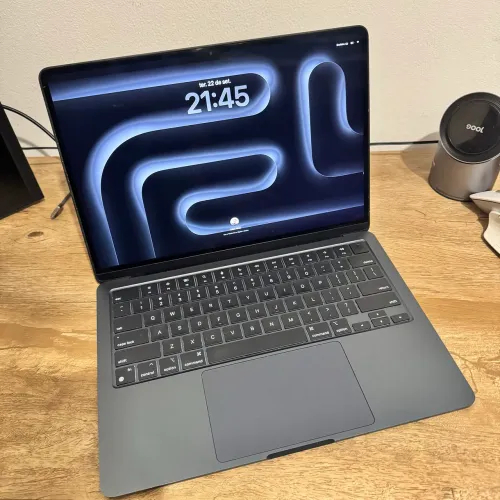 MacBook M3