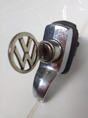 VW fechadura, Fusca, puxador tampa do motor, com chave, original, antiga
