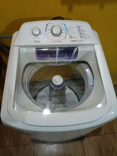 Máquina de lavar Electrolux 12kg