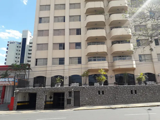 Apartamento em CENTRO