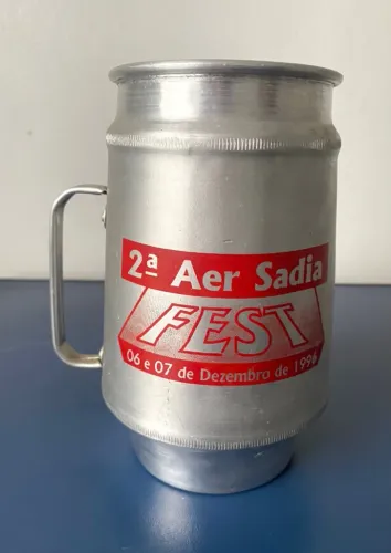 Caneca Aer Sadia Fest Chopp Cerveja Antiga Coleção Anos 90