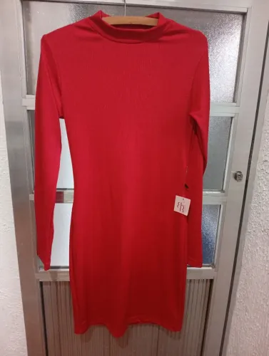 Vestido vermelho manga longa- Dê sua oferta!