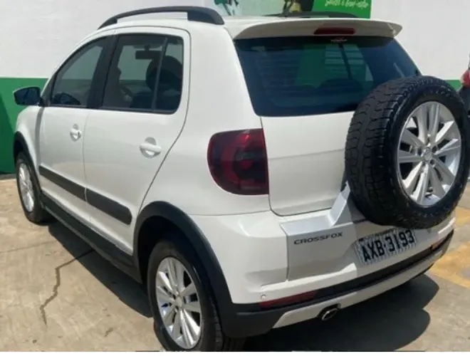 Volkswagen Crossfox 1.6 MI Total Flex 8V 5P 2014