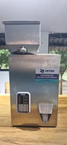 Dosadora com balança eletrônica cetro modelo 500