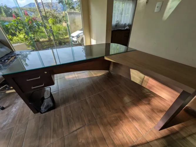Conjunto escritório completo R$4.000,00