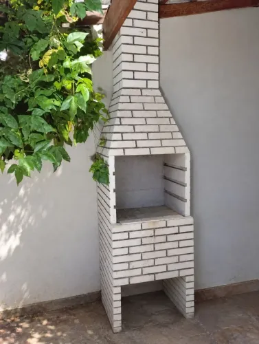 Vende-se churrasqueira