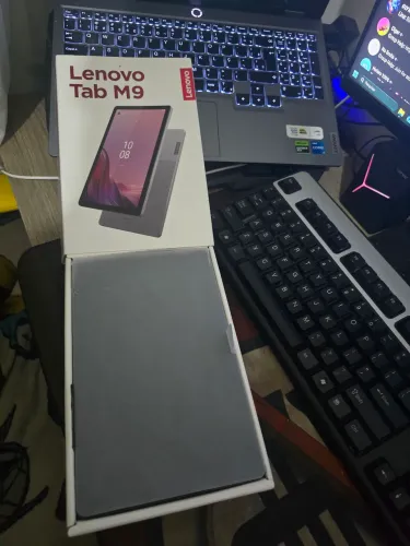 Tab lenovo m9