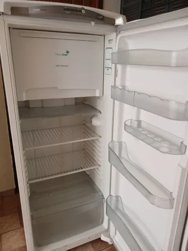 Geladeira Consul Frost free