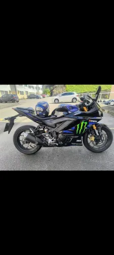 VENDO MOTO YAMAHA R3 MONSTER - EDIÇÃO LIMITADA 2024<br>