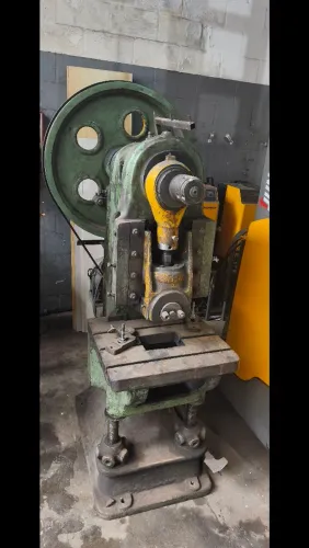 Prença excêntrica 25 t