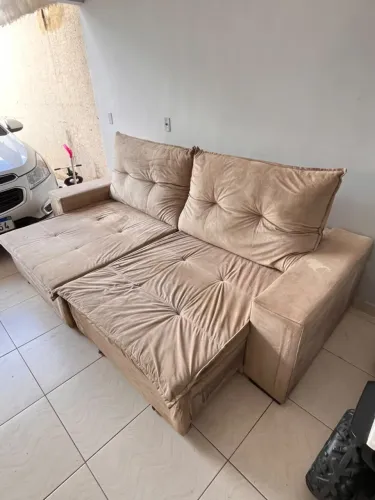 Sofá retrátil e reclinável