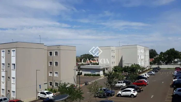 Apartamento com 2 dormitórios para alugar, 45 m² por R$ 1.256,00/mês - Campestre - Piracic
