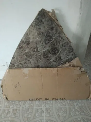 Bancada de mesa triângulo vidro sem pé 