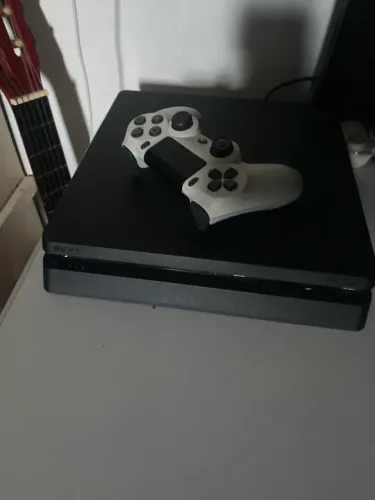 VENDO PS4 1TB (entrega grátis)