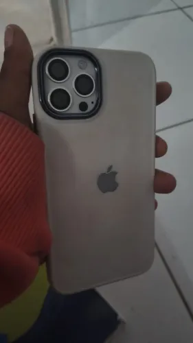 iPhone XR com 13 pro max atrás (ler anúncio) 