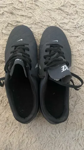 CHUTEIRA NIKE BECO