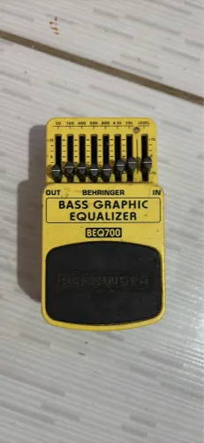 Pedal equalize da behringuer