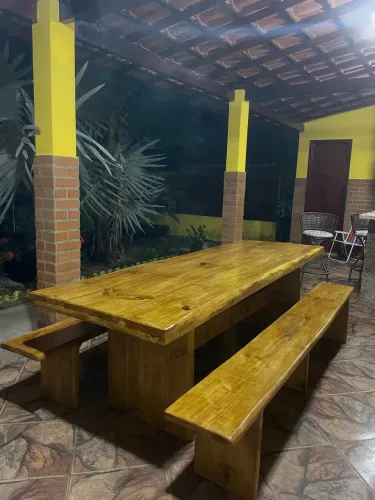 Mesas rústicas