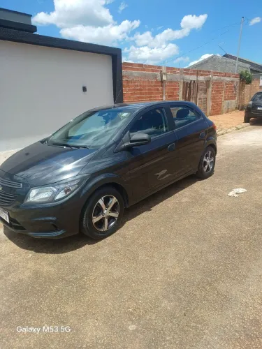Chevrolet Onix JOY Hatch 1.0 8V Flex Mec. 4P 2019