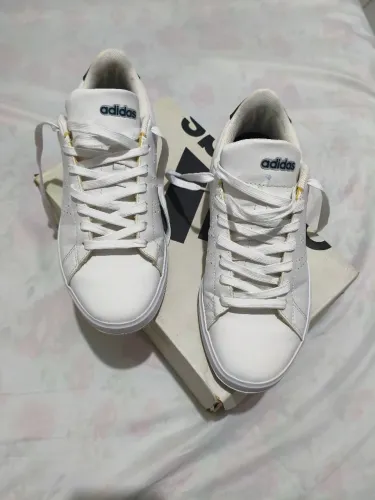 Tênis Adidas Advantage Número 39 Usado