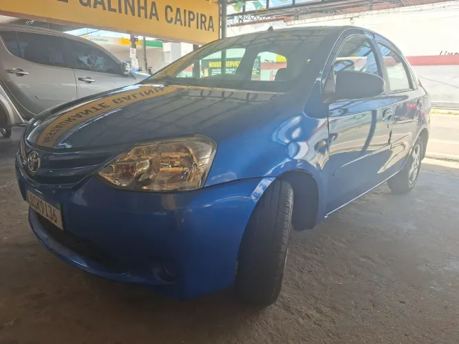 Toyota Etios X Sedan 1.5 Flex 16V 4P Mec. 2014