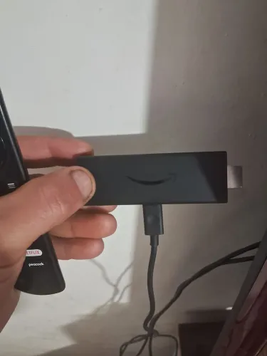 Tv buster 32 polegadas com Amazon stick