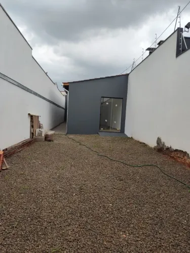 Casa Prolongamento Jardim Flórida R$ 300.000,00