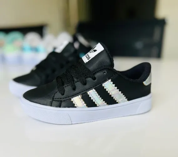 Promoção Tênis infantil adidas
