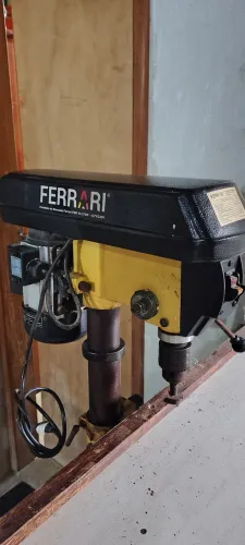 FURADEIRA DE BANCADA 5/8"