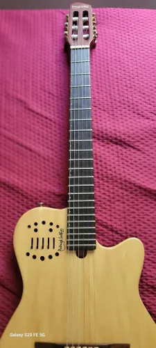 Violão Patrick luthier baixou o preço 