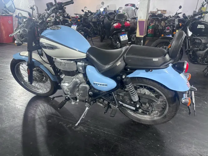 Royal Enfield meteor 350 Aurora 2026