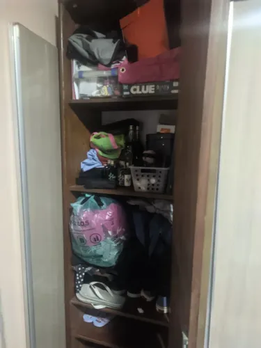 Vende-se guarda roupa uma porta 