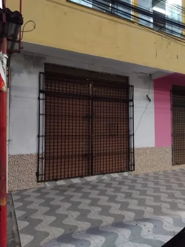 Aluga-se este ponto comercial na Av 04 do Maiobão