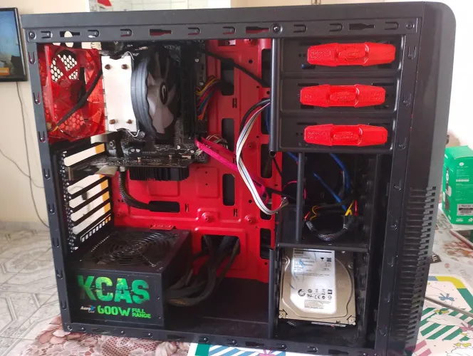 Vendo gabinete gamer + fonte aerocool+ HD 2TB 2000GB