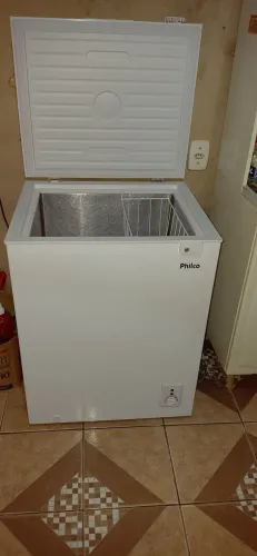 Vendo essa freezer de 142 litros nova usada somente pra colocar sorvete