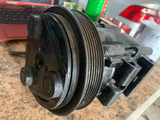 Compressor do ar-condicionado