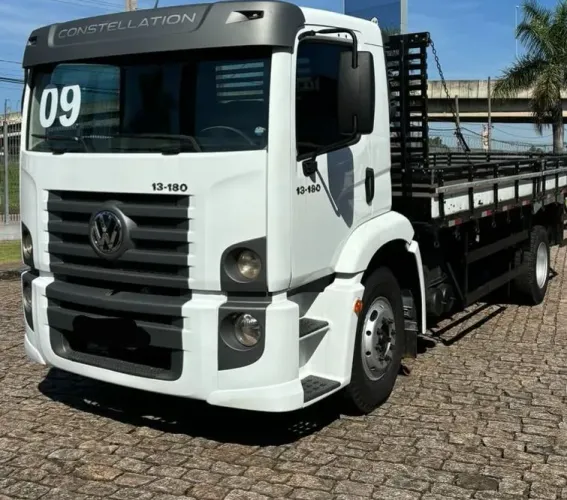 VW 13-180 CARROCERIA MADEIRA ANO 2009(transferência de dívida)