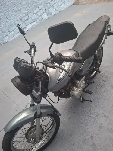 Titan 125