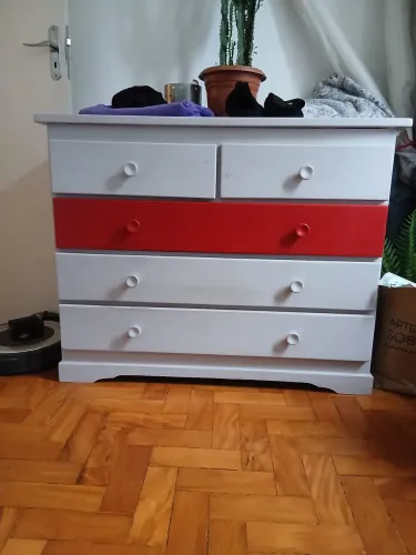 Cômoda 5 gavetas 