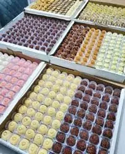 Vendo doces e salgados para festa e eventos
